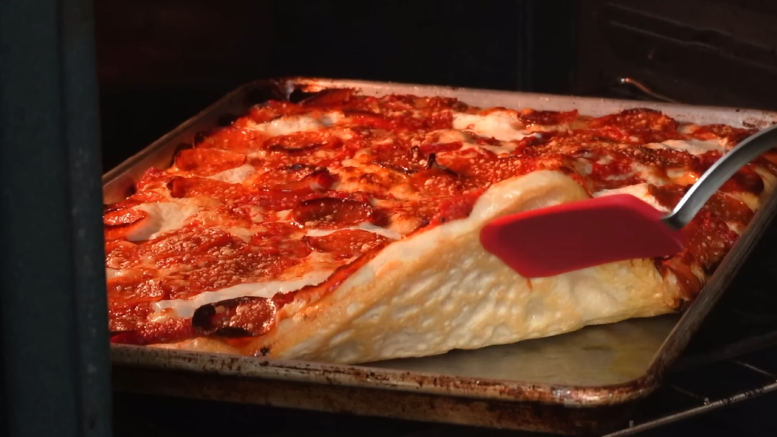 Tepsis pizza instant élesztővel