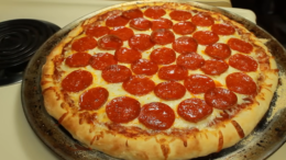 pepperoni pizza recept
