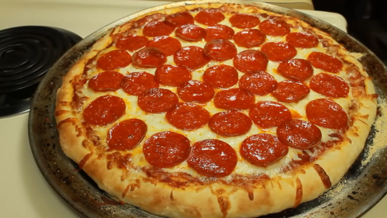 pepperoni pizza recept