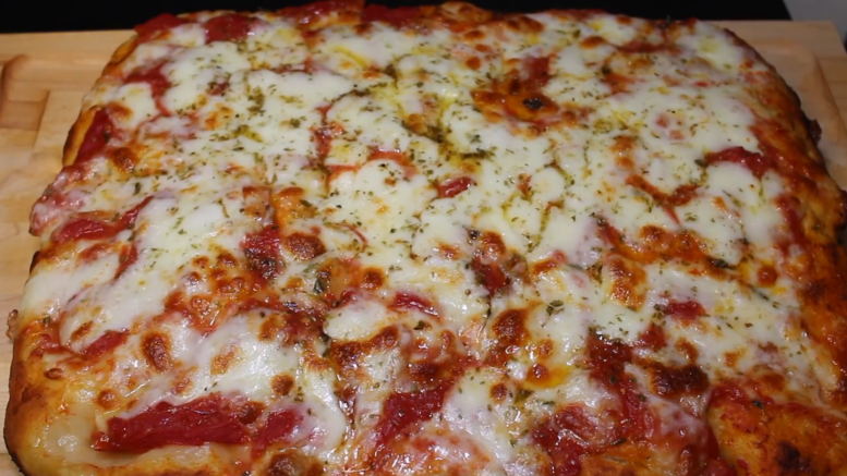 Pizza otthoni készitése